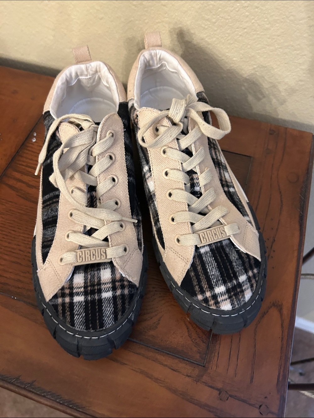 Circus by Sam Edelman Beige and Black Plaid Lace-Up Sneakers